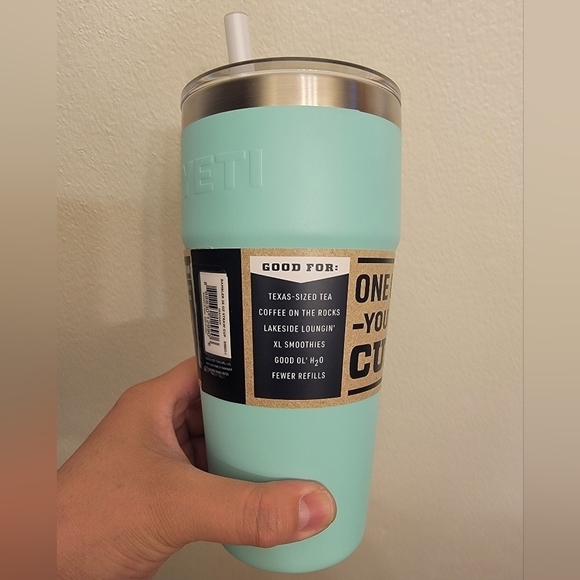 NWT Yeti 26 oz Rambler with Straw in Seafoam - Picture 6 of 6